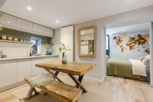 Photo 25- click for photo gallery